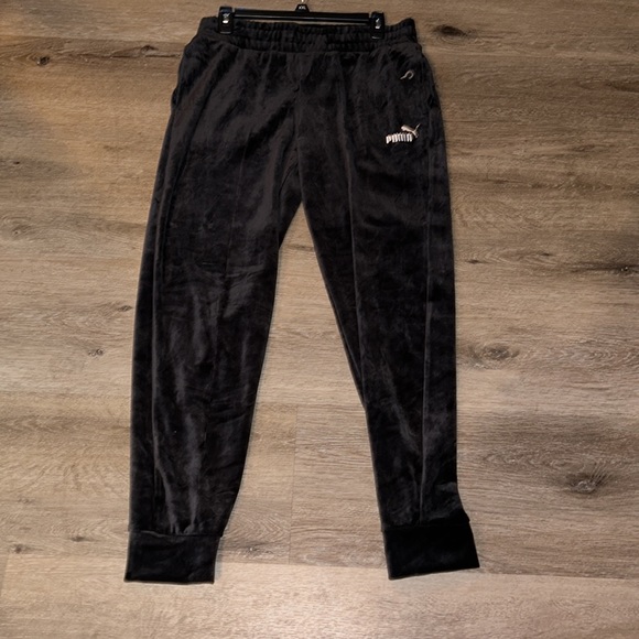 Puma NWT M Black Velvet Joggers - Picture 6 of 8
